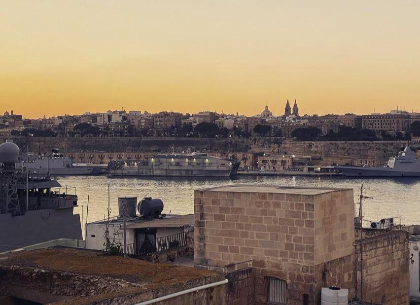 Malta Suites Senglea Bagian luar foto