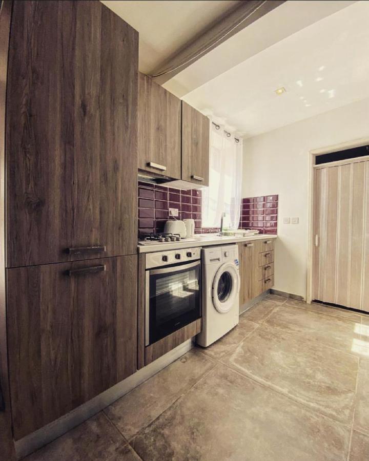 Malta Suites Senglea Bagian luar foto