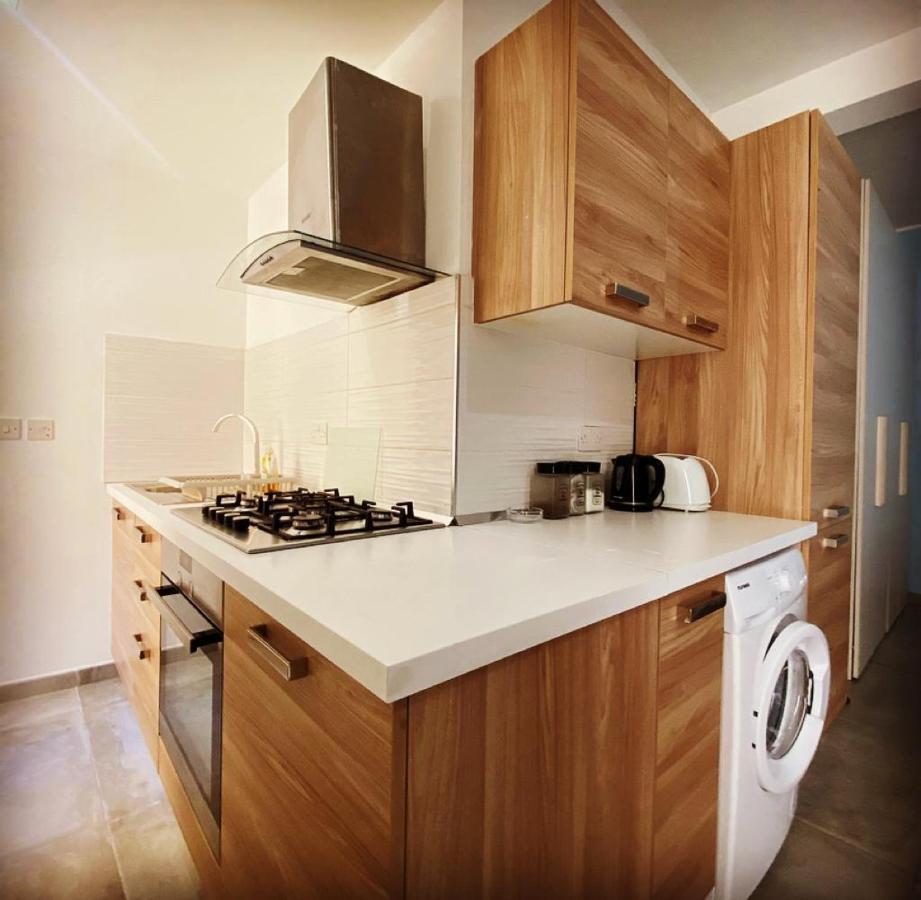 Malta Suites Senglea Bagian luar foto